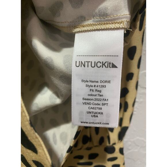 UNTUCKit Long Sleeve Leopard Print Top Women's Size 4 - Picture 7 of 9
